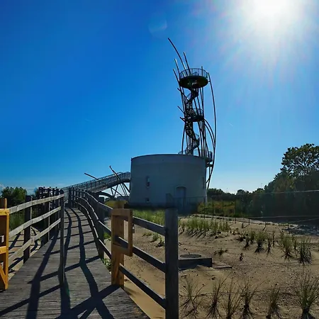 Panoramic Escape, Middelkerke, Cleaning Included *